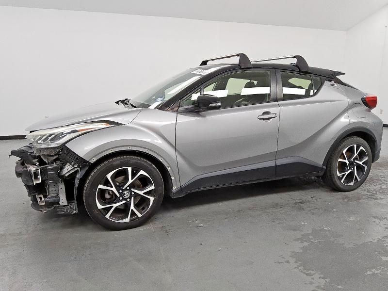 2020 TOYOTA C-HR XLE, 