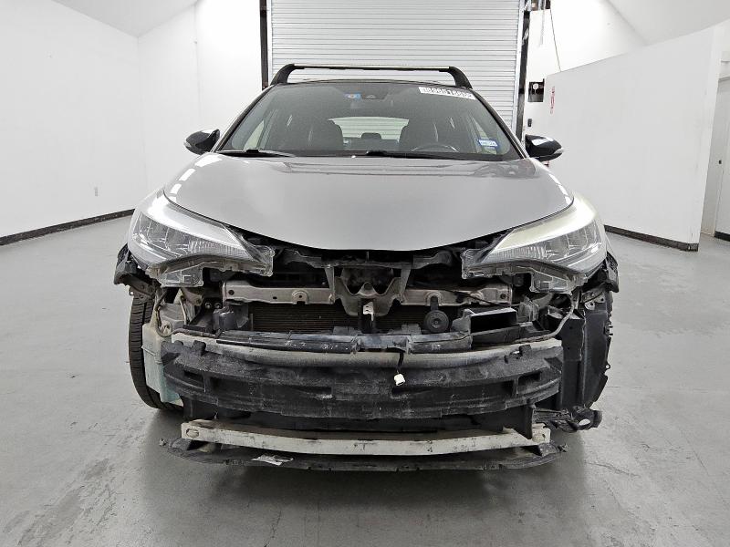 JTNKHMBX6L1093653 - 2020 TOYOTA C-HR XLE SILVER photo 5