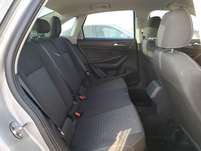 3VW5M7BU8RM073529 - 2024 VOLKSWAGEN JETTA S 银色 照片 10