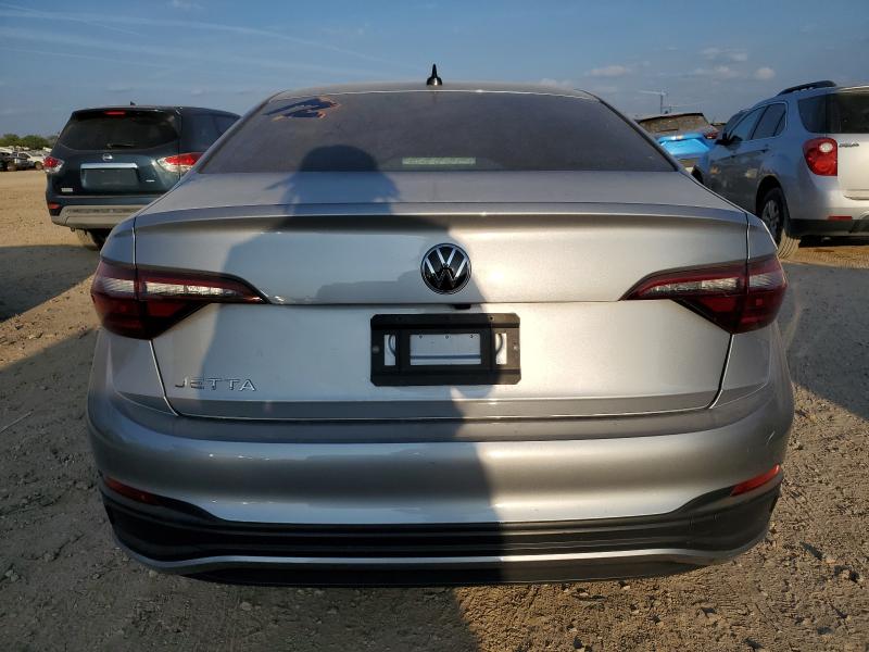 3VW5M7BU8RM073529 - 2024 VOLKSWAGEN JETTA S 银色 照片 6