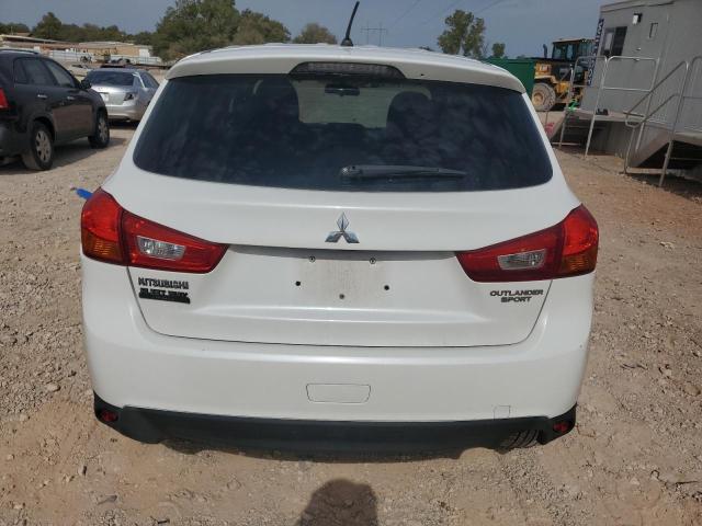 4A4AP3AU7FE058856 - 2015 MITSUBISHI OUTLANDER ES WHITE photo 6