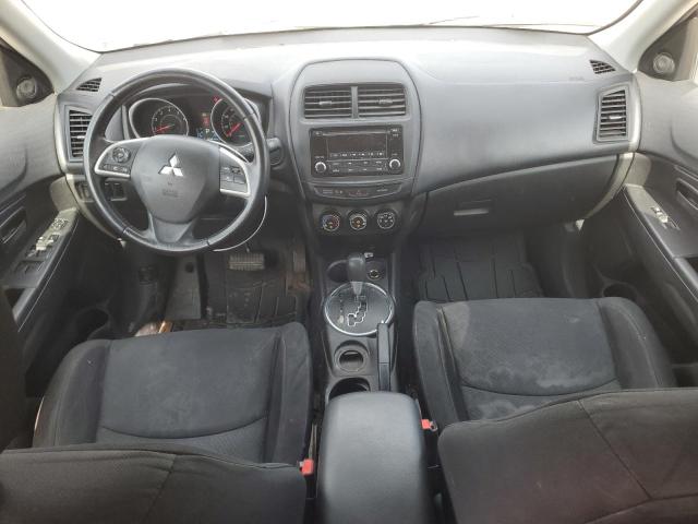 4A4AP3AU7FE058856 - 2015 MITSUBISHI OUTLANDER ES WHITE photo 8