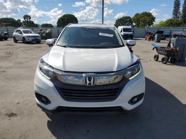 3CZRU5H5XMM717737 - 2021 HONDA HR-V EX WHITE photo 5