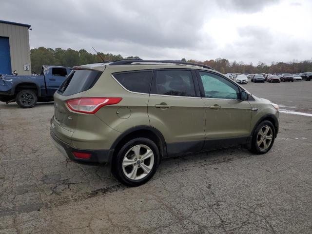 1FMCU9G99DUA07470 - 2013 FORD ESCAPE SE GREEN photo 3