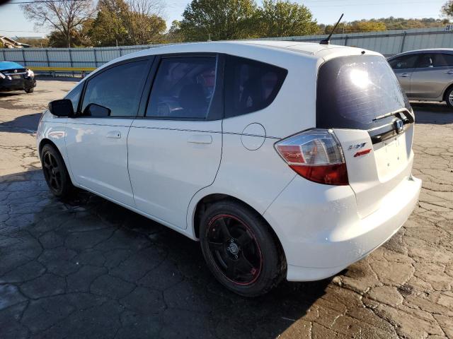 JHMGE8H38BC008120 - 2011 HONDA FIT 白色 照片 2
