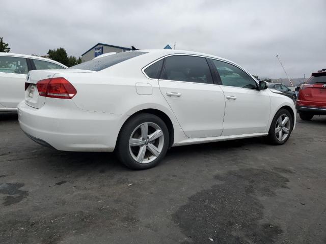 1VWBP7A34DC025023 - 2013 VOLKSWAGEN PASSAT SE Սպիտակ լուսանկար 3
