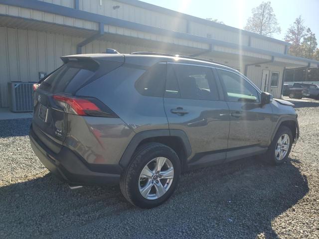 2T3W1RFV5MC106557 - 2021 TOYOTA RAV4 XLE CHARCOAL photo 3