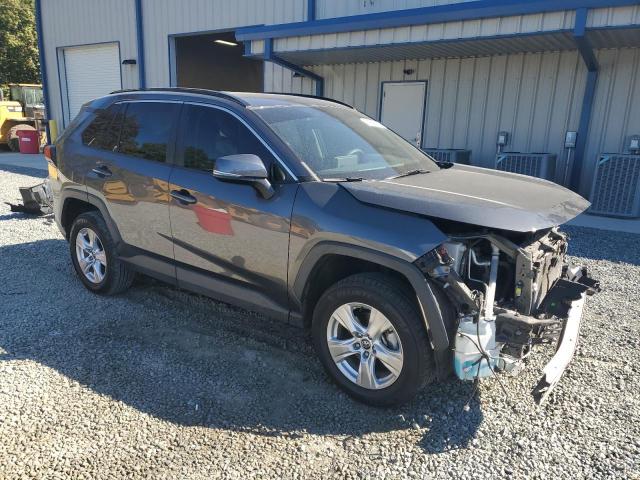 2T3W1RFV5MC106557 - 2021 TOYOTA RAV4 XLE CHARCOAL photo 4