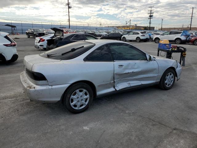 JH4DC445XTS004375 - 1996 ACURA INTEGRA LS SILVER photo 3