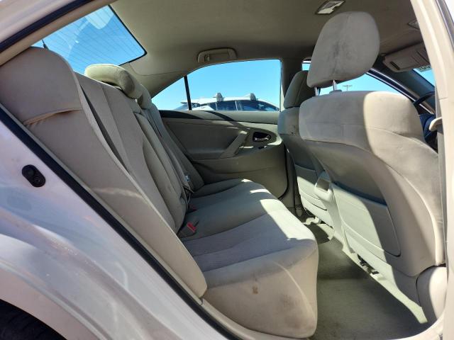4T4BF3EK0AR057944 - 2010 TOYOTA CAMRY BASE WHITE photo 10