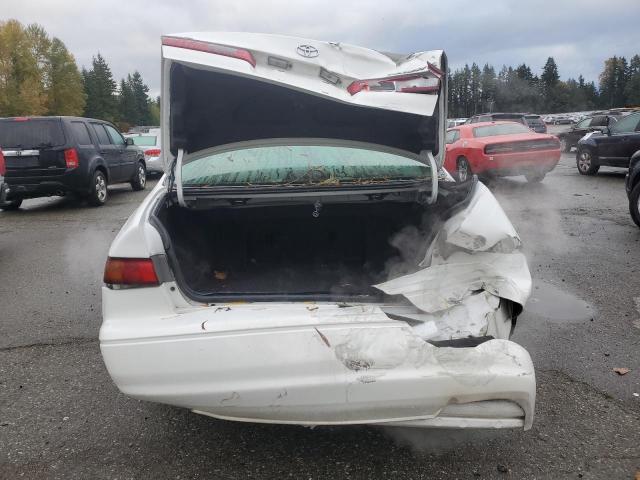 JT2BG22K5W0165140 - 1998 TOYOTA CAMRY CE 白色 照片 6