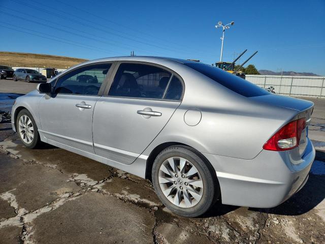 19XFA16939E032562 - 2009 HONDA CIVIC EXL SILVER photo 2