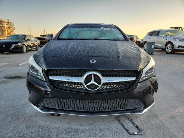 WDDSJ4EB6KN761070 - 2019 MERCEDES-BENZ CLA 250 Schwarz Foto 5