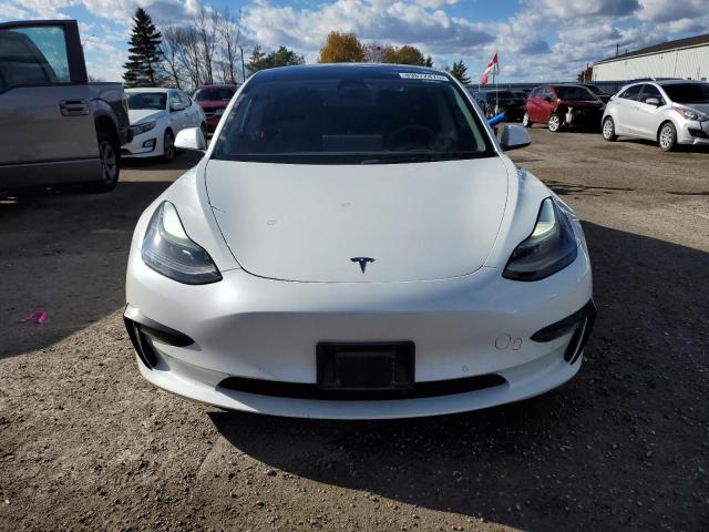 5YJ3E1EBXNF339050 - 2022 TESLA MODEL 3 أبيض صورة 5