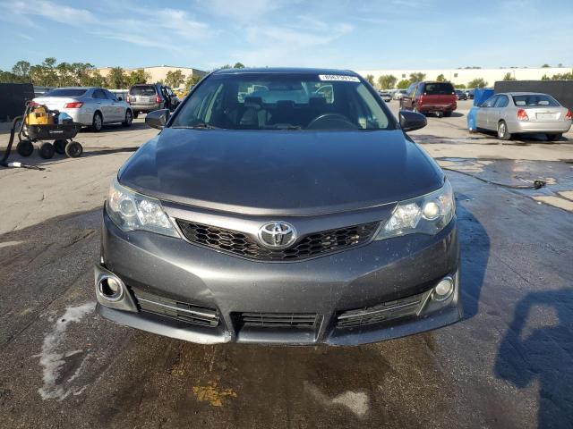 4T1BF1FK5DU205572 - 2013 TOYOTA CAMRY L GRAY photo 5
