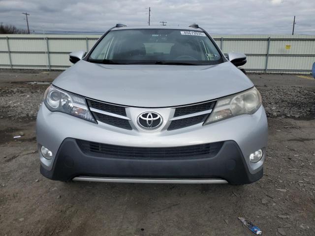 JTMRFREV2FJ018114 - 2015 TOYOTA RAV4 XLE SILVER photo 5