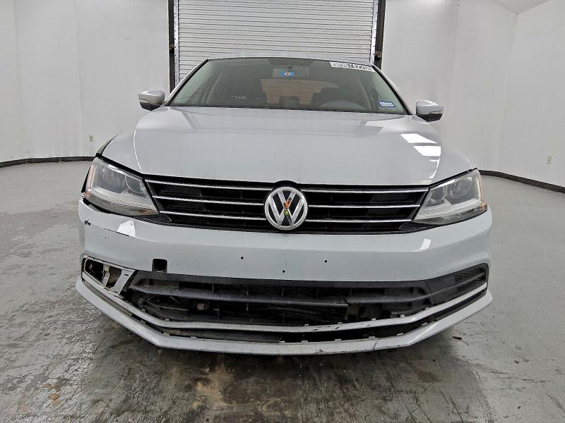 3VWDB7AJ8HM370632 - 2017 VOLKSWAGEN JETTA SE GRAY photo 5