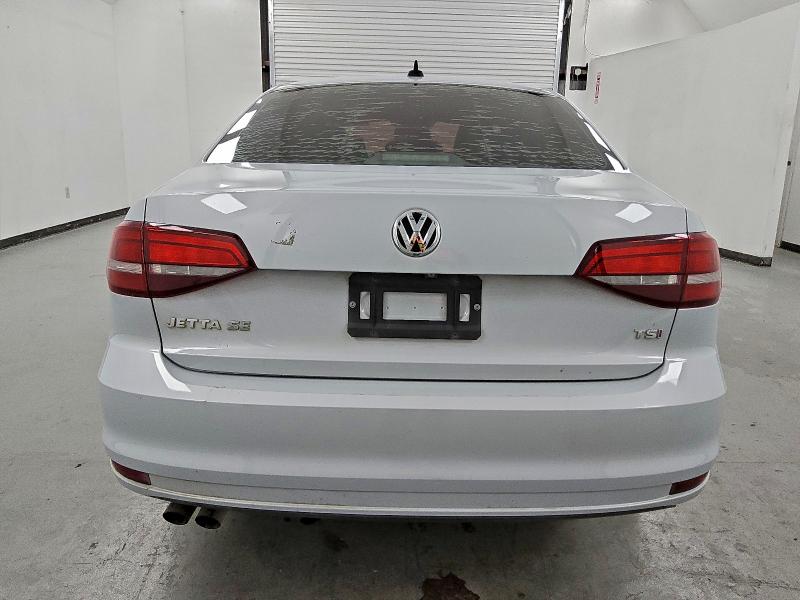 3VWDB7AJ8HM370632 - 2017 VOLKSWAGEN JETTA SE GRAY photo 6