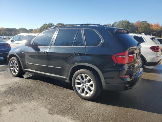5UXZV4C59BL405961 - 2011 BMW X5 XDRIVE35I BLACK photo 2