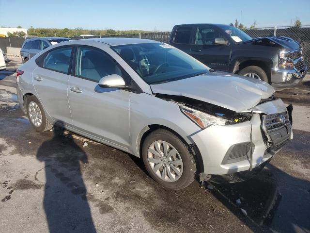 3KPC24A60ME131248 - 2021 HYUNDAI ACCENT SE SILVER photo 4