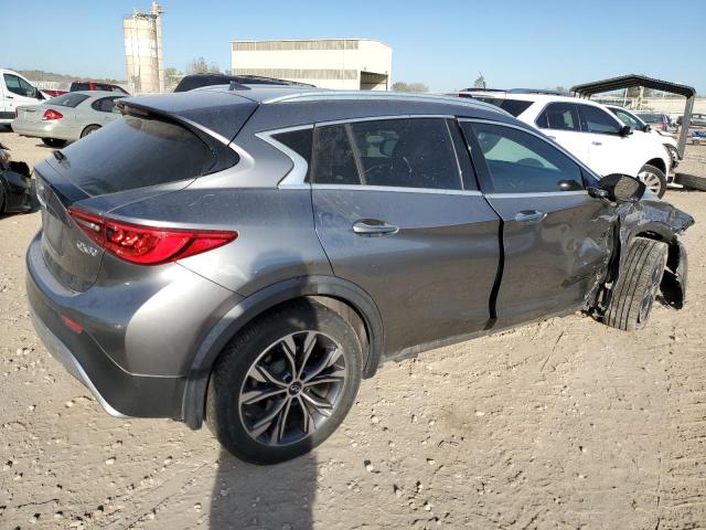SJKCH5CR2HA024039 - 2017 INFINITI QX30 BASE GRAY photo 3