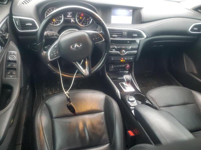 SJKCH5CR2HA024039 - 2017 INFINITI QX30 BASE GRAY photo 8