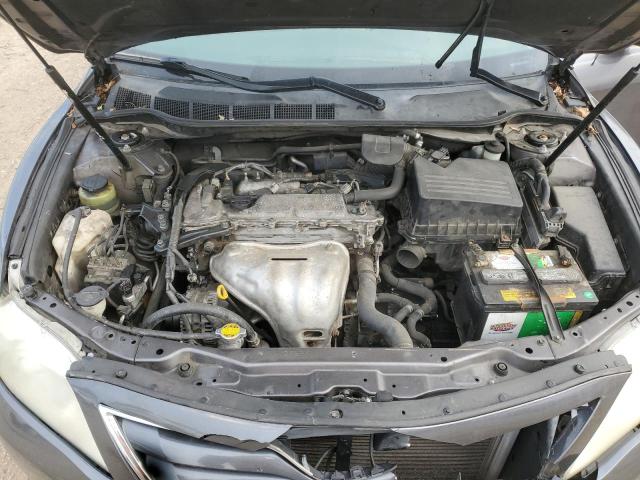 4T4BF3EK0BR189782 - 2011 TOYOTA CAMRY BASE GRAY photo 11