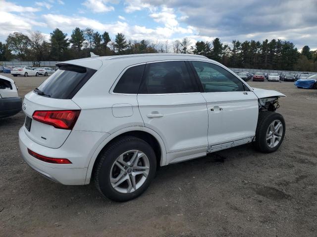 WA1ANAFY9K2064774 - 2019 AUDI Q5 PREMIUM WHITE photo 3