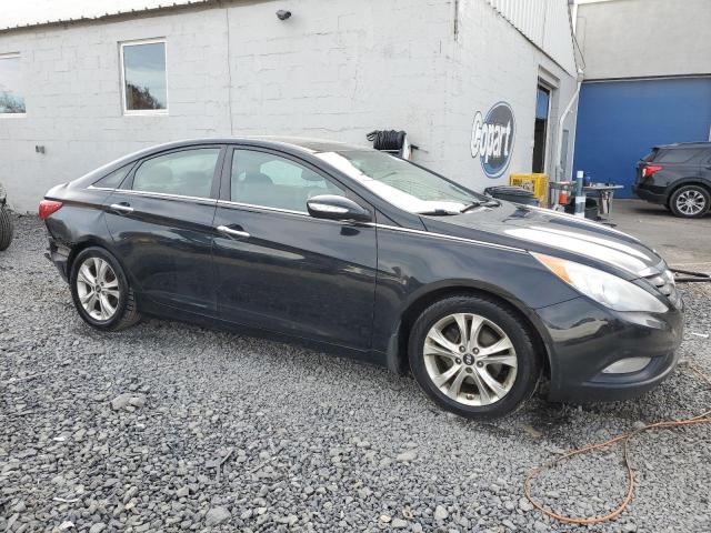 5NPEC4AC2DH614165 - 2013 HYUNDAI SONATA SE 黑色 照片 4