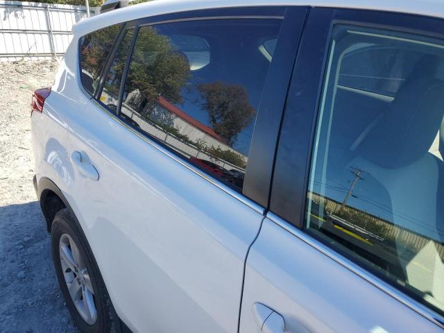 JTMZFREV3D5006317 - 2013 TOYOTA RAV4 LE თეთრი ფოტო 10