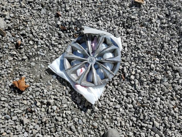 4T1BF1FK8FU493719 - 2015 TOYOTA CAMRY LE WHITE photo 12