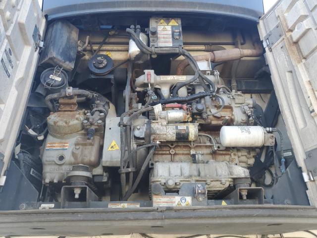 1UYVS2532GM411497 - 2016 UTILITY UNKNOWN WHITE photo 7