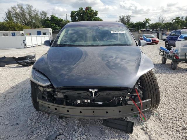 5YJXCBE24HF070223 - 2017 TESLA MODEL X შავი ფოტო 5