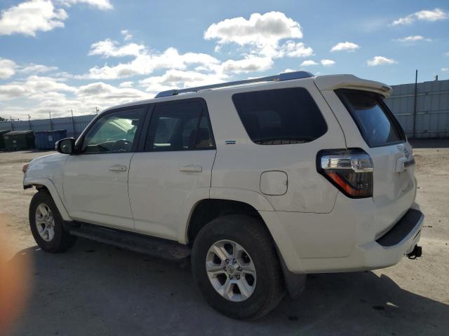 JTEBU5JR9G5289542 - 2016 TOYOTA 4RUNNER SR5/SR5 PREMIUM WHITE photo 2