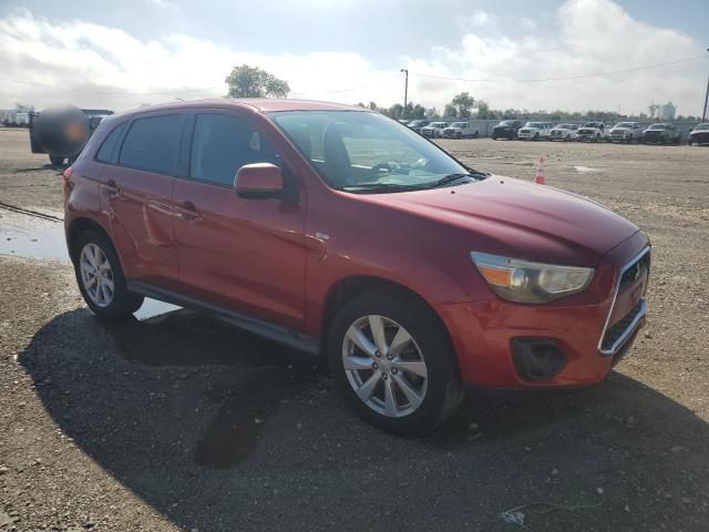 4A4AP3AU3EE016425 - 2014 MITSUBISHI OUTLANDER ES RED photo 4