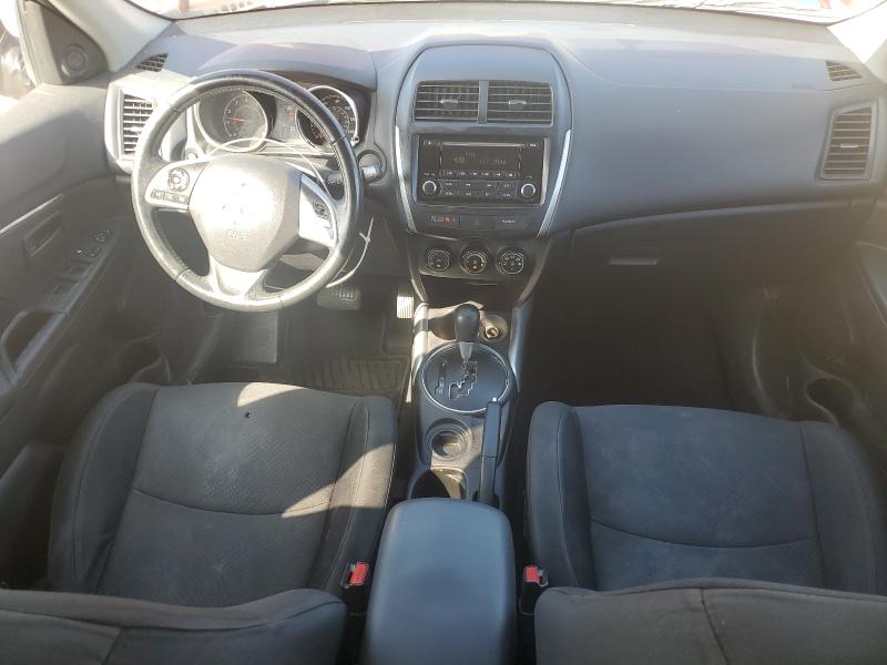 4A4AP3AU3EE016425 - 2014 MITSUBISHI OUTLANDER ES RED photo 8