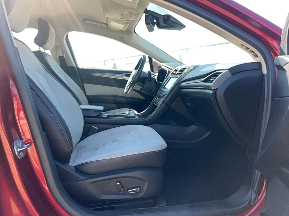 3FA6P0HD8KR198591 - 2019 FORD FUSION SE წითელი ფოტო 5