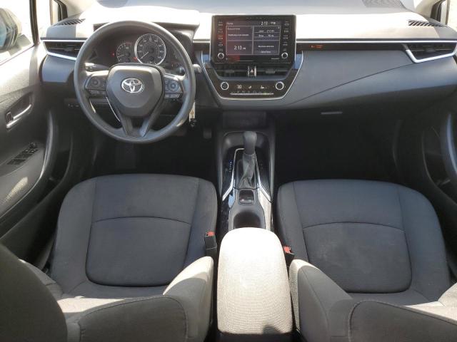 5YFEPMAE7MP167664 - 2021 TOYOTA COROLLA LE 银色 照片 8