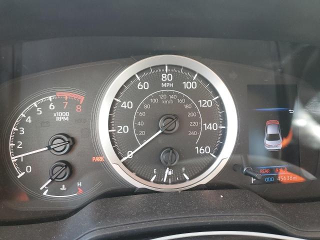 5YFEPMAE7MP167664 - 2021 TOYOTA COROLLA LE 银色 照片 9