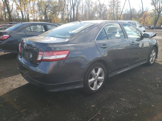 4T1BF3EK1BU603971 - 2011 TOYOTA CAMRY BASE ნაცრისფერი ფოტო 3