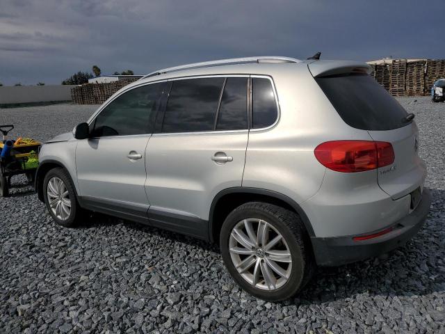 WVGAV3AX2DW624867 - 2013 VOLKSWAGEN TIGUAN S SILVER photo 2
