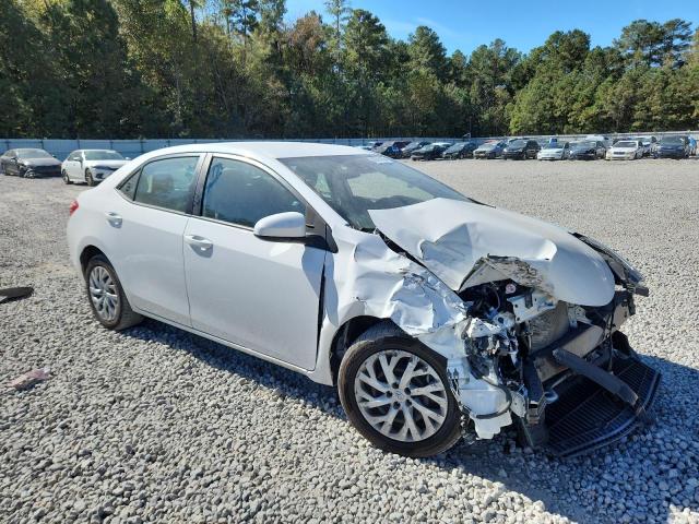 5YFBURHE7KP885632 - 2019 TOYOTA COROLLA L თეთრი ფოტო 4