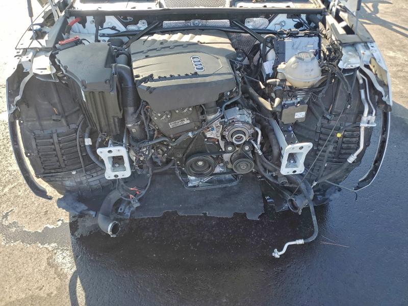 WA1CAAFY7M2097649 - 2021 AUDI Q5 PRESTIGE WHITE photo 12