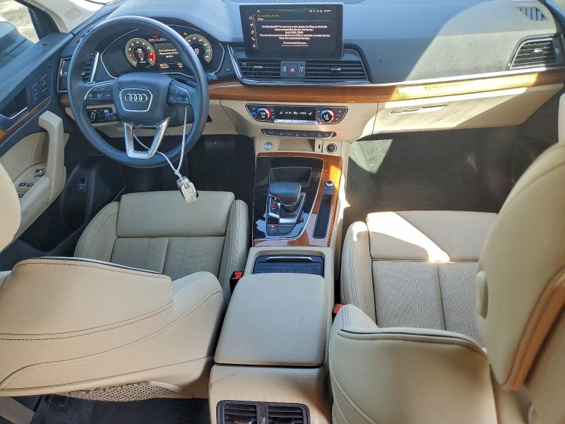 WA1CAAFY7M2097649 - 2021 AUDI Q5 PRESTIGE WHITE photo 8