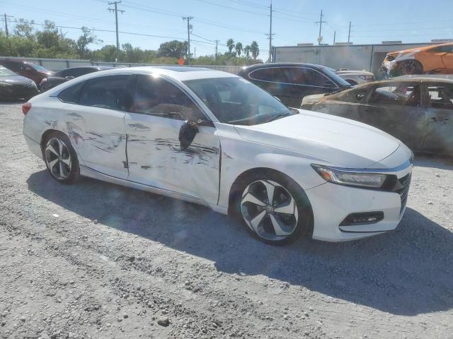 1HGCV1F97JA191925 - 2018 HONDA ACCORD TOURING أبيض صورة 4