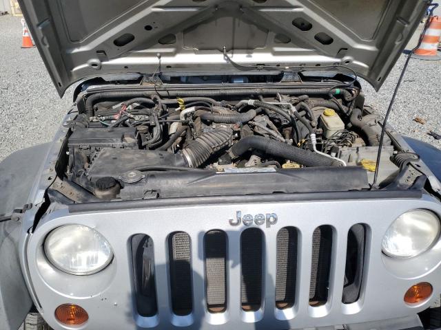 1J4AA2D11BL521756 - 2011 JEEP WRANGLER SPORT Silber Foto 11