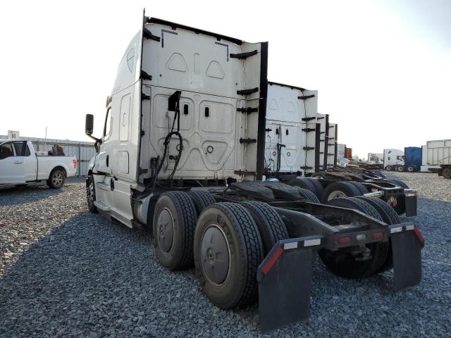 3AKJHHDR5JSJZ1514 - 2018 FREIGHTLINER CASCADIA 1 WHITE photo 3