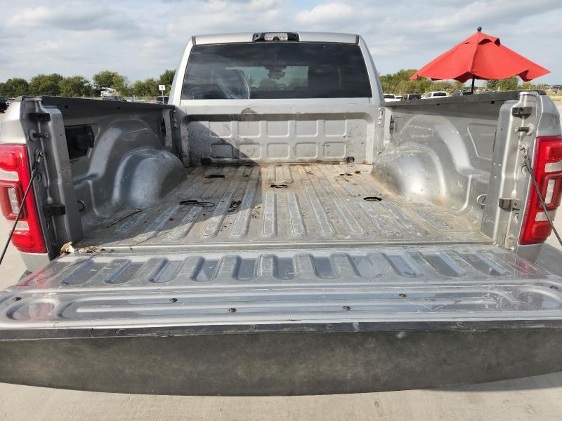 3C6UR5CL3PG569996 - 2023 RAM 2500 TRADESMAN 银色 照片 10