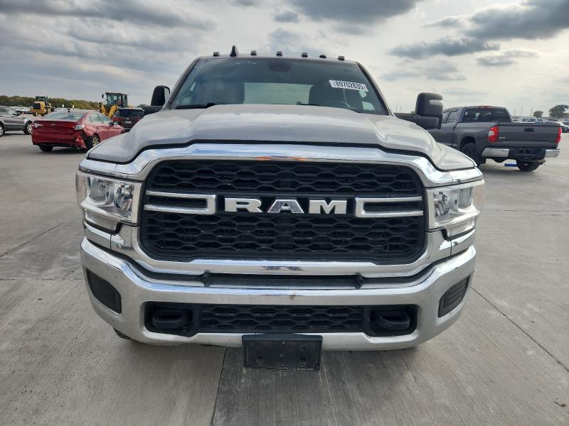 3C6UR5CL3PG569996 - 2023 RAM 2500 TRADESMAN 银色 照片 5