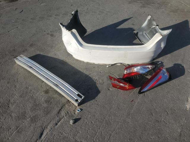 4T1B11HK6KU204570 - 2019 TOYOTA CAMRY L თეთრი ფოტო 12